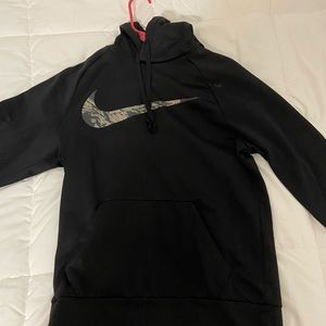 Black nike sweatshirt